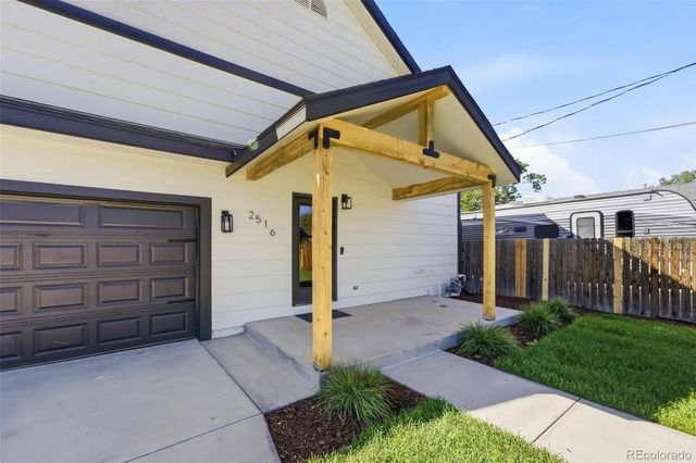 2516 W Hillside Avenue, Denver