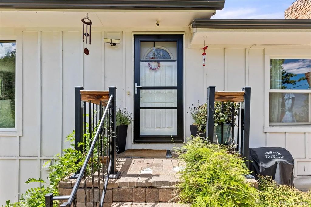 11827 Brook Road, Golden