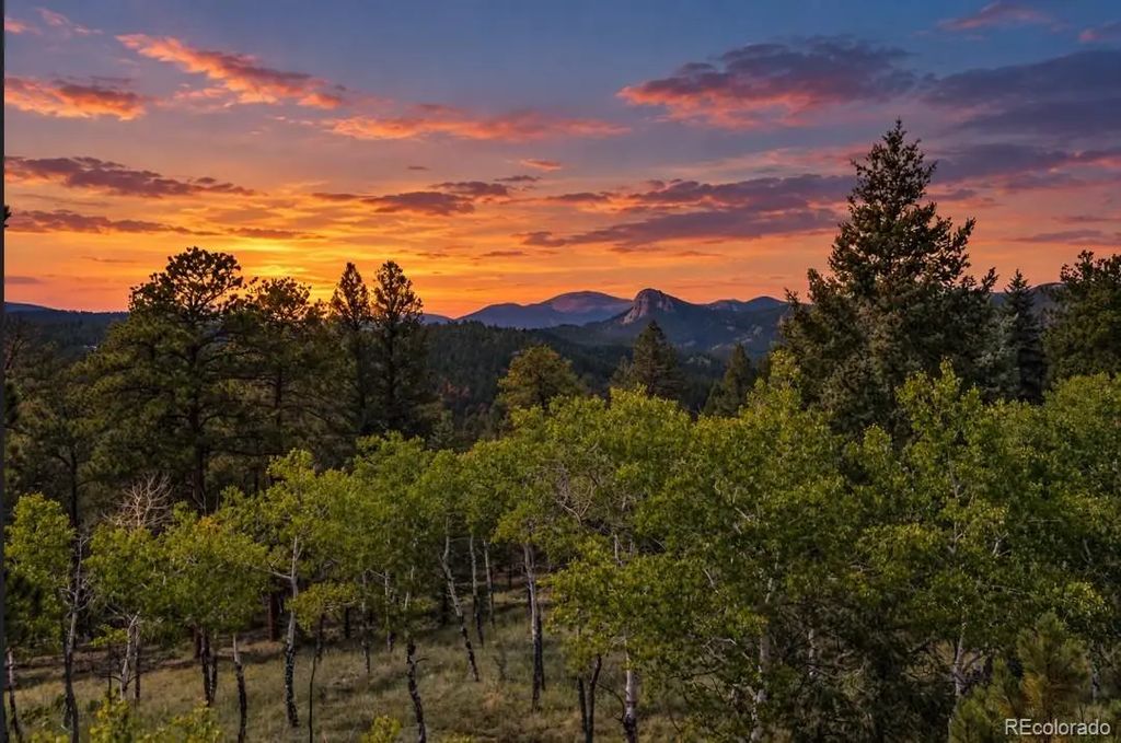 045336 S Elk Creek Road, Pine