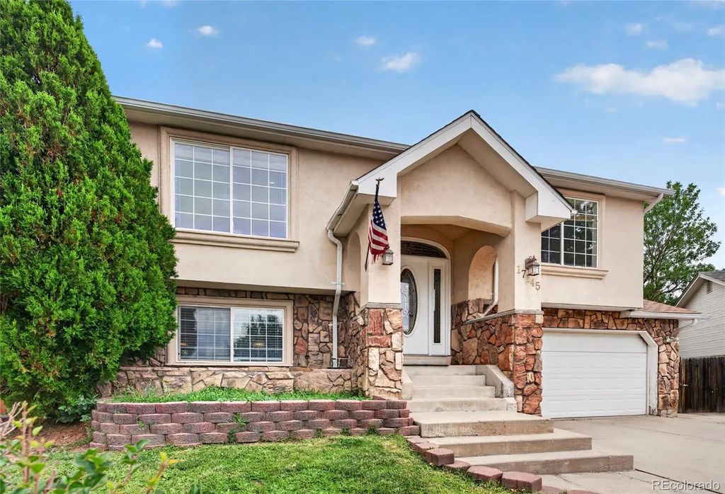 17145 E Union Place, Aurora