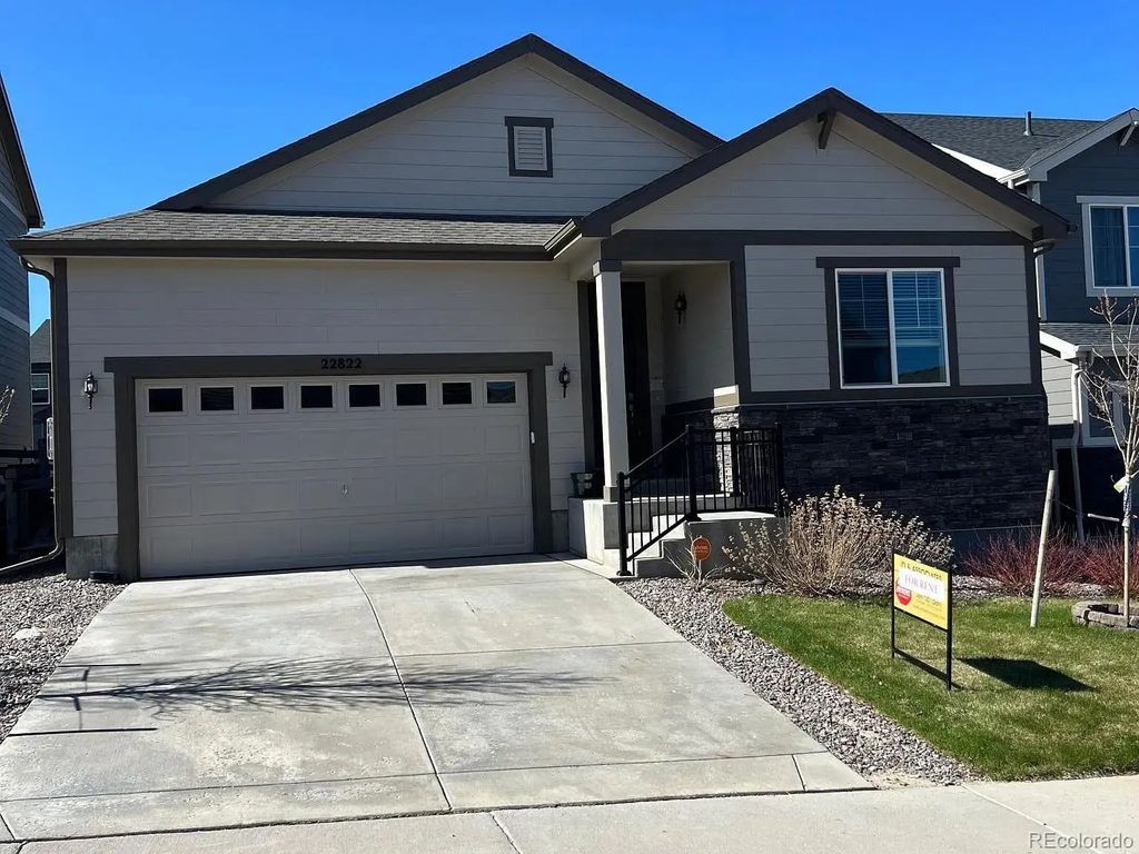 22822 E Union Circle, Aurora