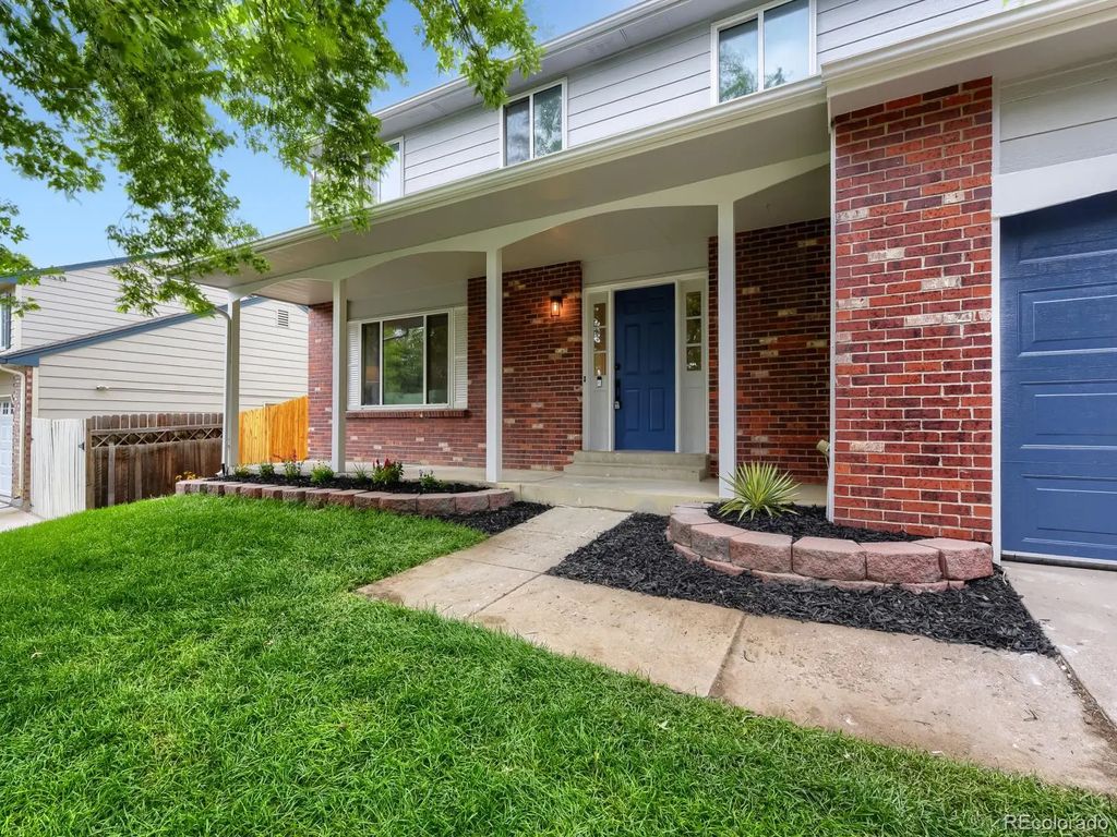 18325 E Idaho Place, Aurora