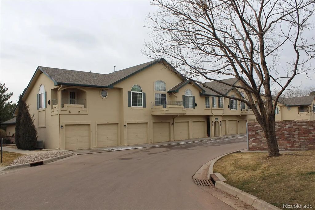 8603 E Drycreek Road 211, Englewood