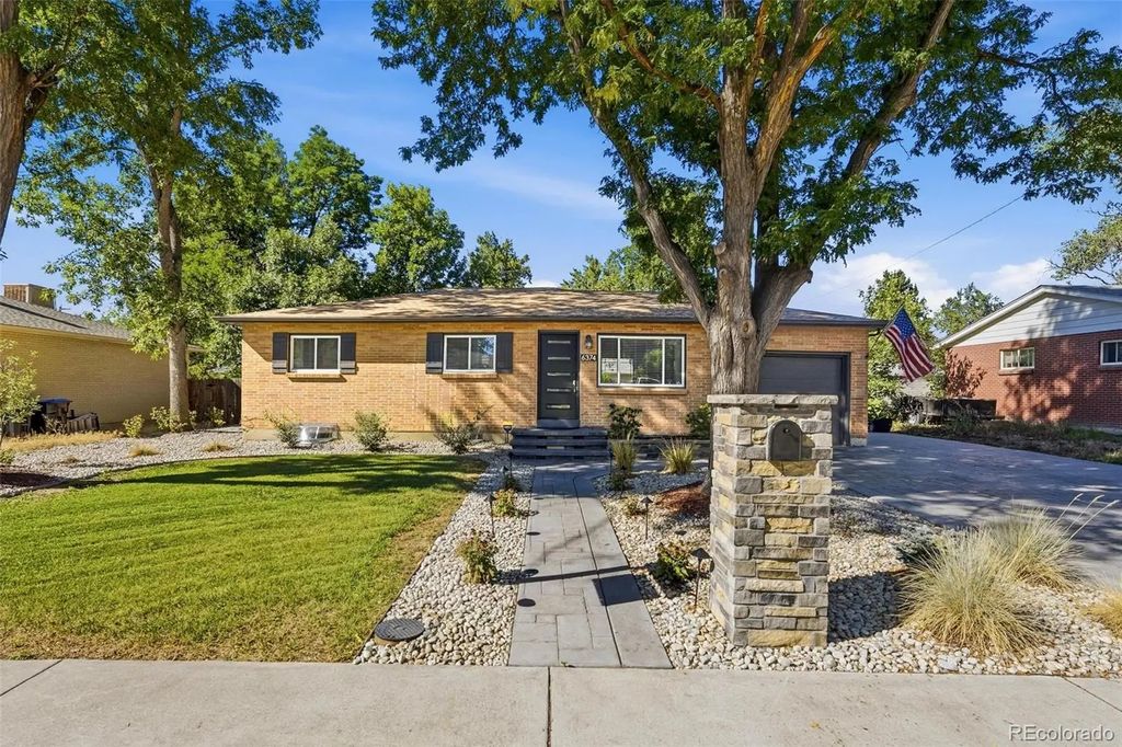 6374 Iris Court, Arvada
