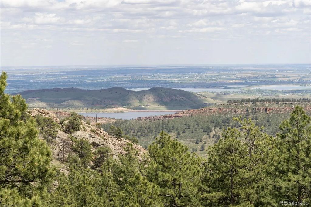 3600 Blue Mountain Trail, Lyons