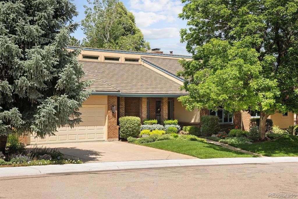 9561 E Lake Circle, Greenwood Village