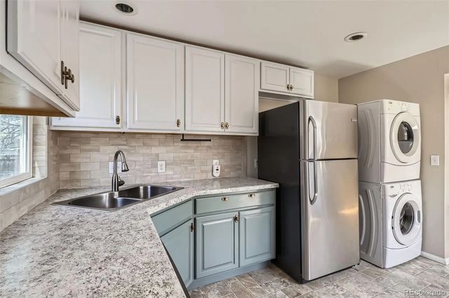 1559 S Quieto Court, Denver