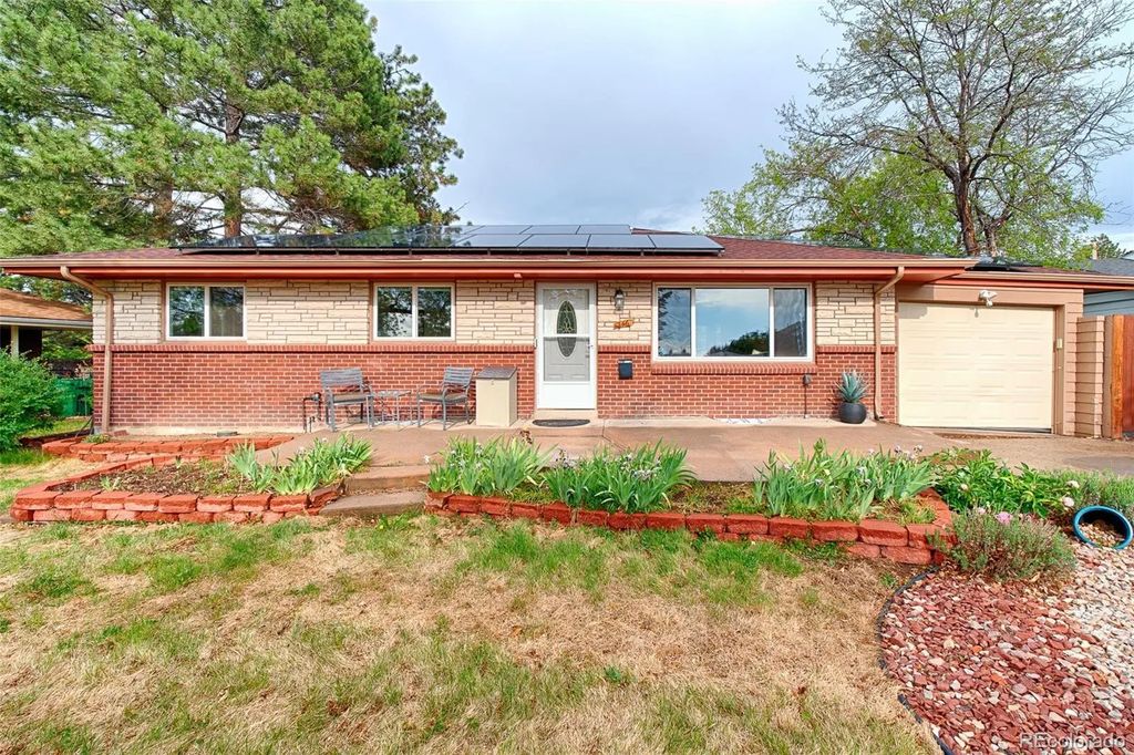 246 Lansing Street, Aurora