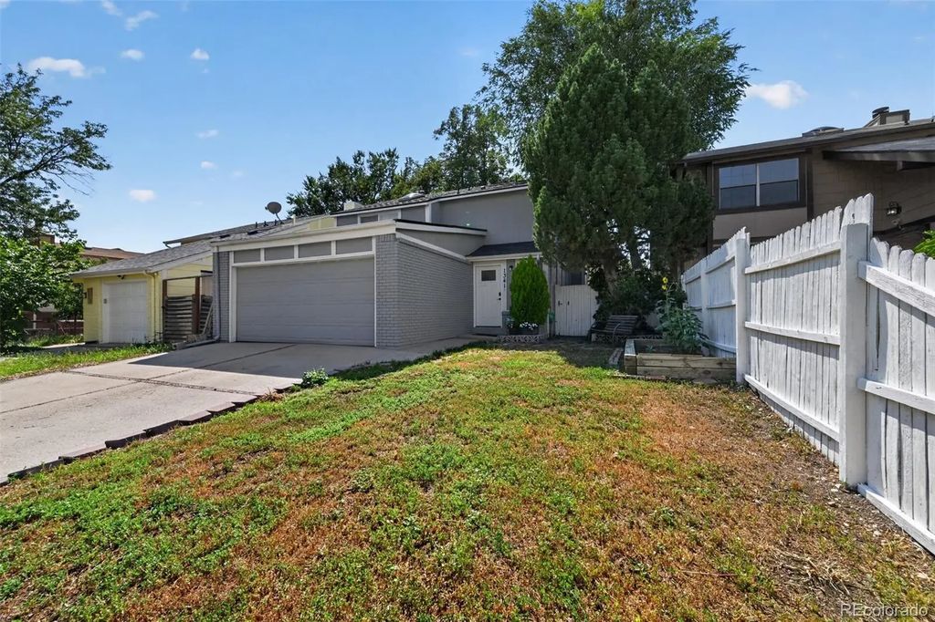 1341 Dogwood Lane, Longmont