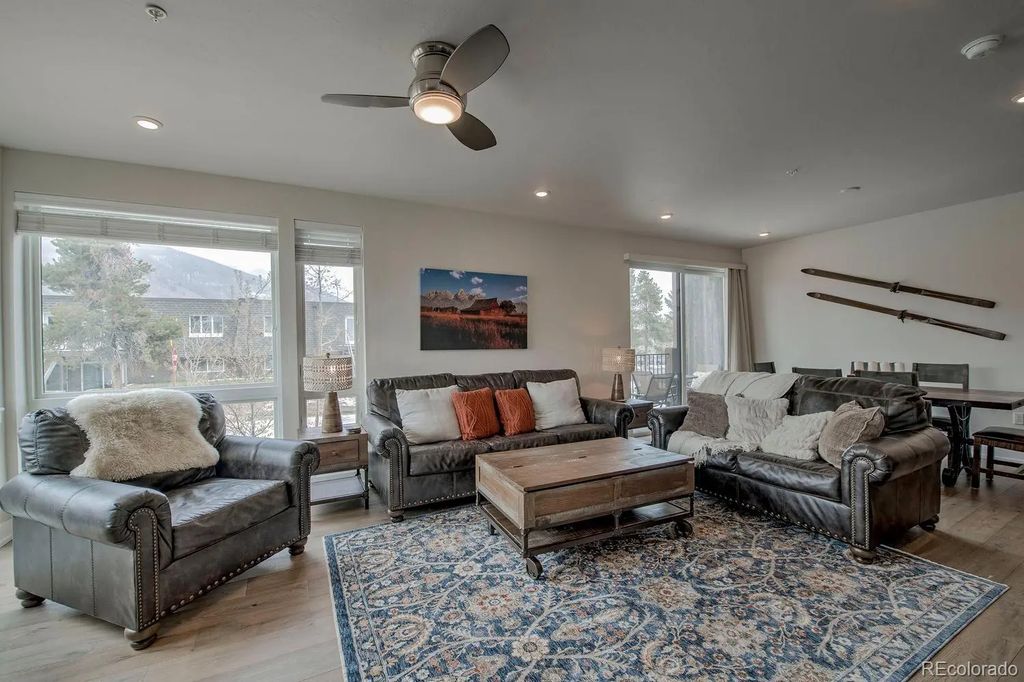 235 E La Bonte Street 108, Dillon