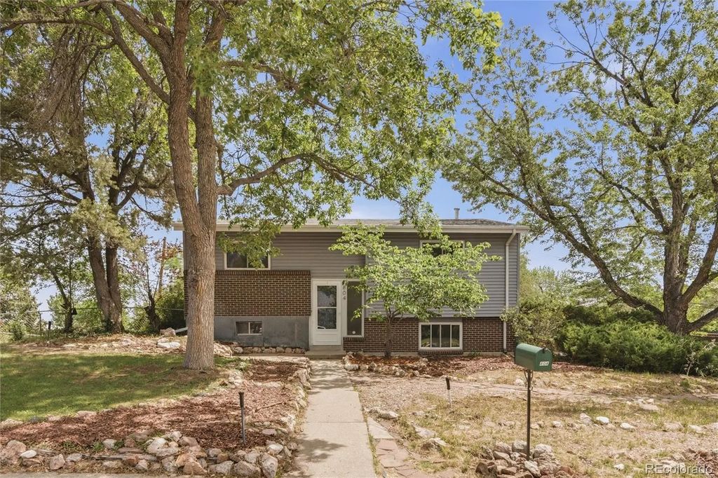 804 S Queen Way, Lakewood