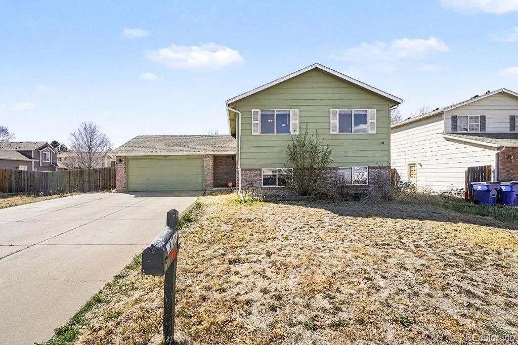 205 N 45th Avenue Court, Greeley