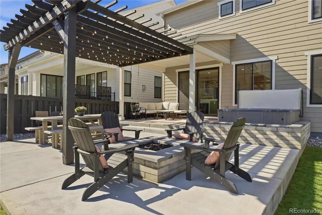 8989 Bellsong Drive, Littleton