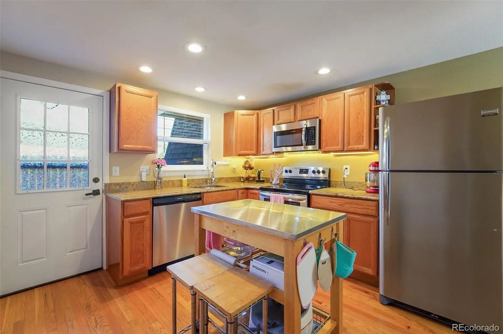 5809 S Pearl Street, Centennial