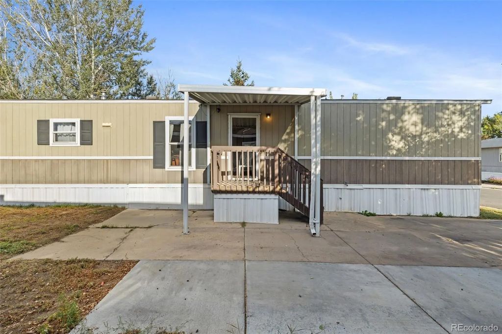 2885 E Midway, Denver