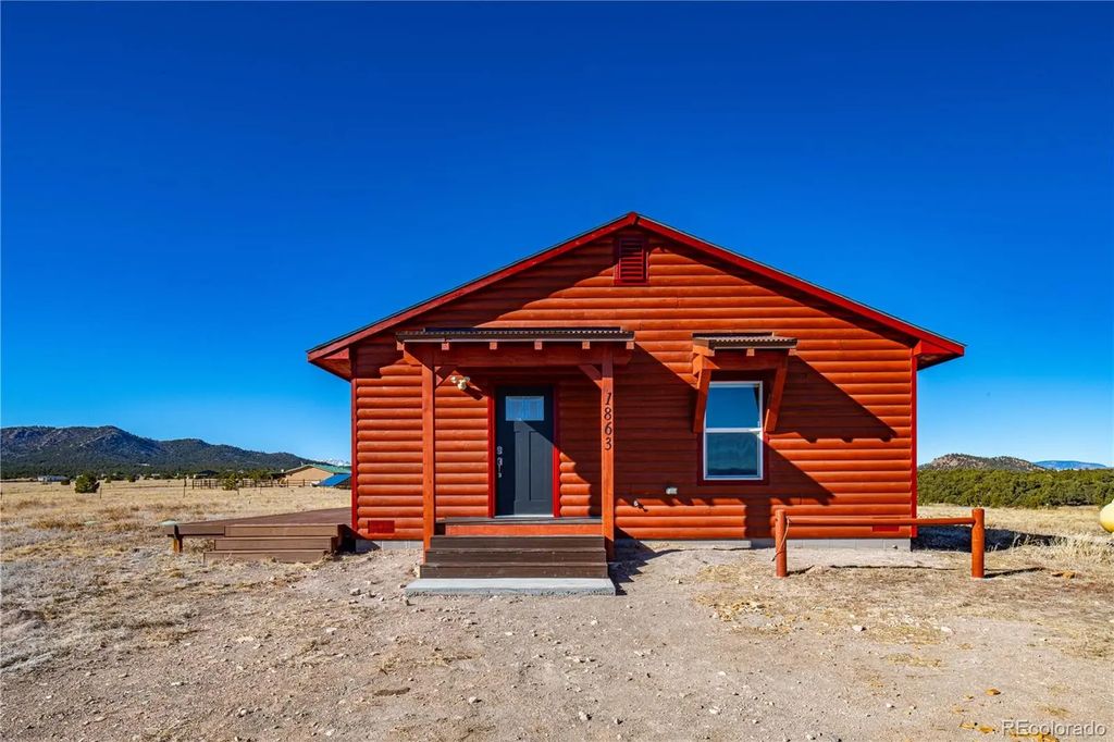 1863 16th Trail, Cotopaxi
