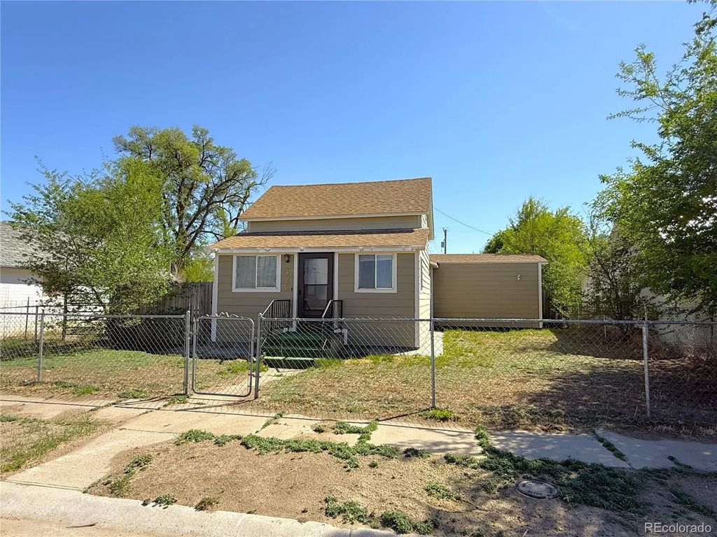 426 3rd Street, Hugo