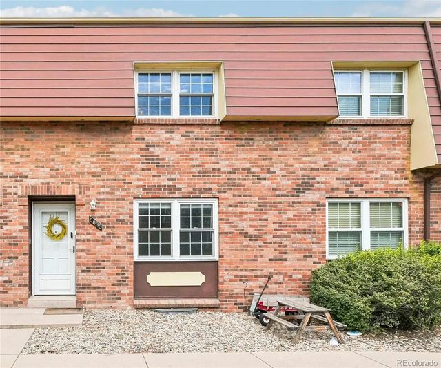 5835 S Lowell Boulevard, Littleton