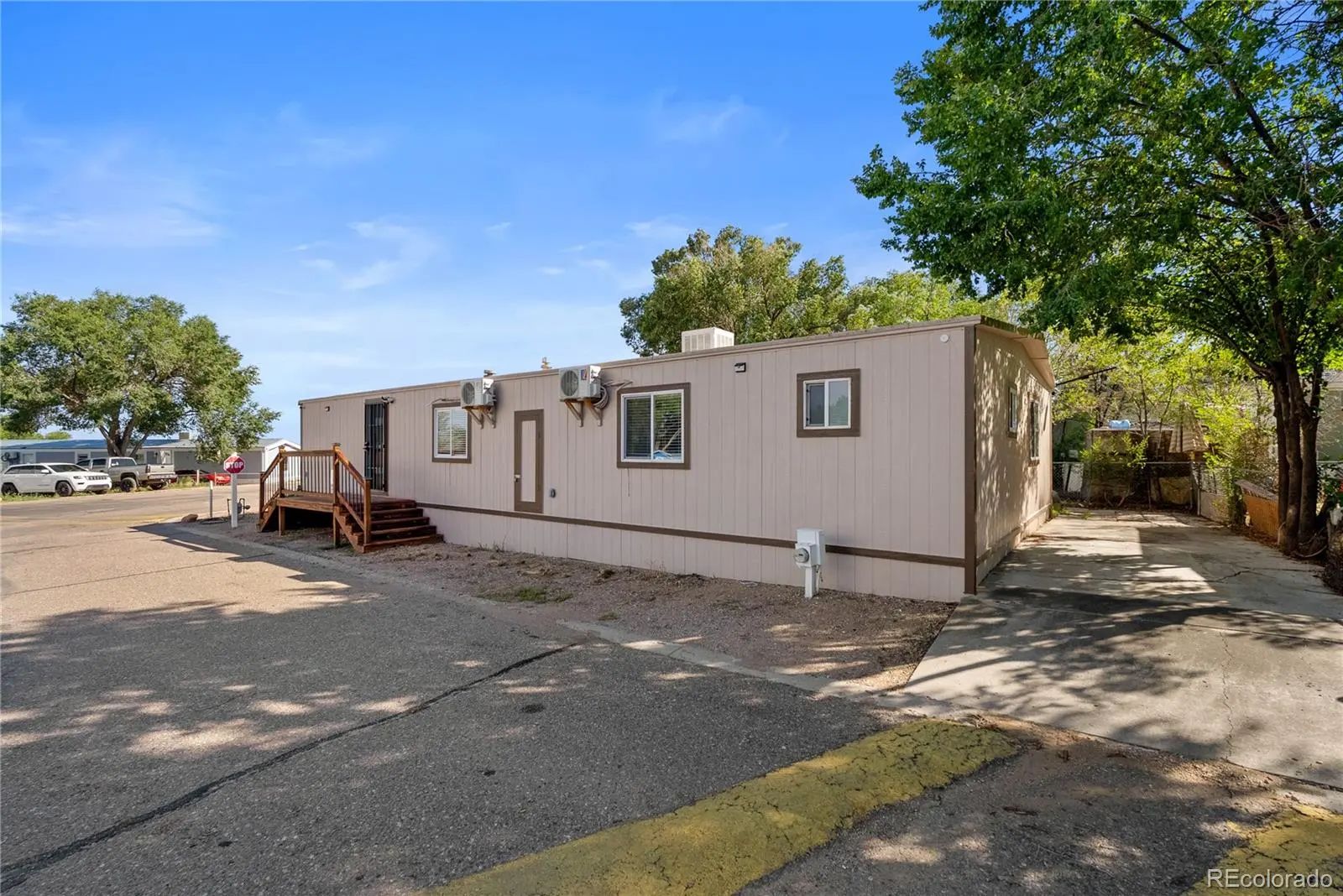 Manufactured In Park Real Estate for Sale at 1901 Constitution Road in the city of Pueblo by MLS #6471328