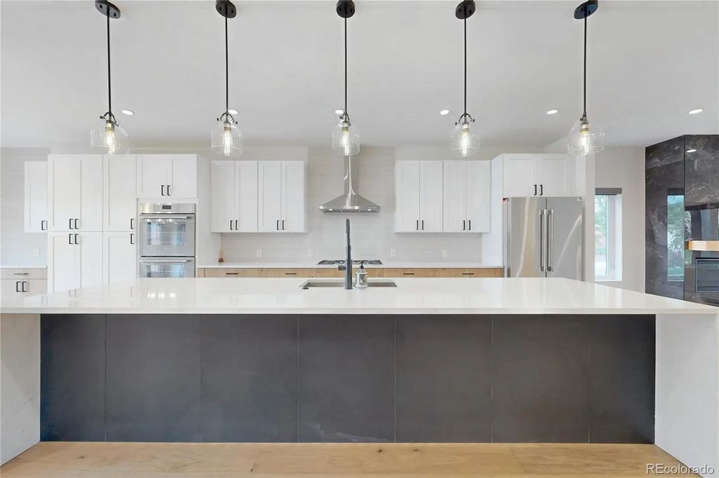 2403 S Franklin, Denver