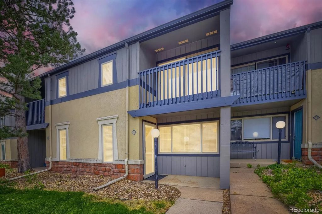 790 W Moorhead Circle E, Boulder