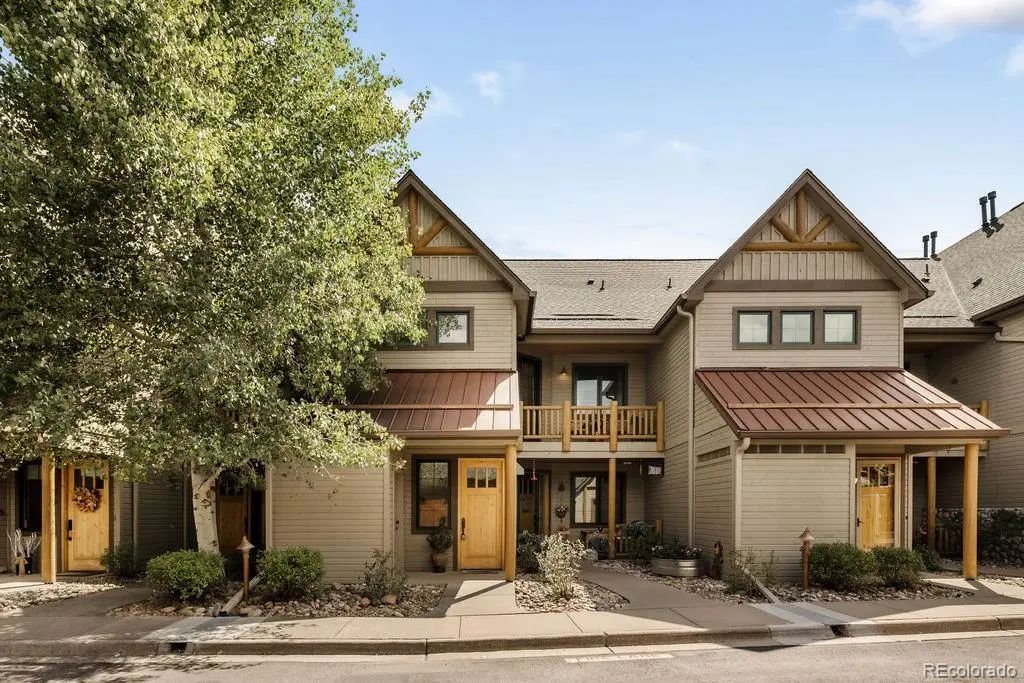 31276 Stone Canyon Road 204, Evergreen