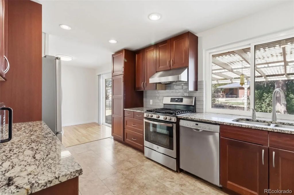 6085 Parfet Street, Arvada