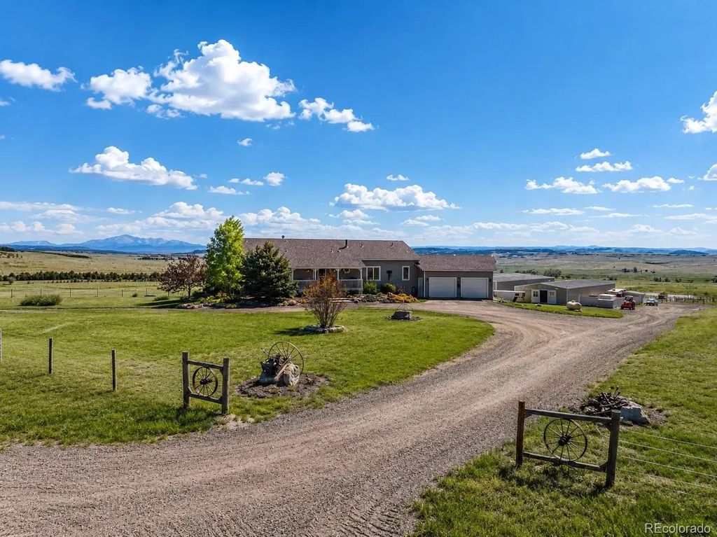 10547 Gillian Avenue, Franktown