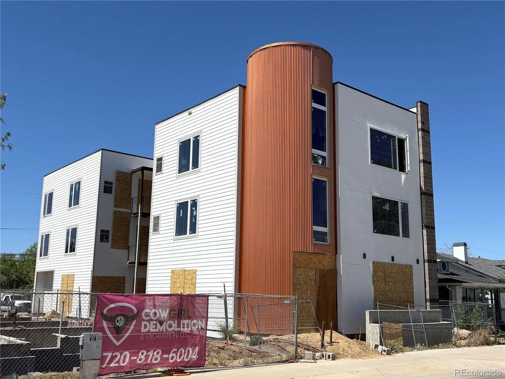 2479 S Broadway, Denver