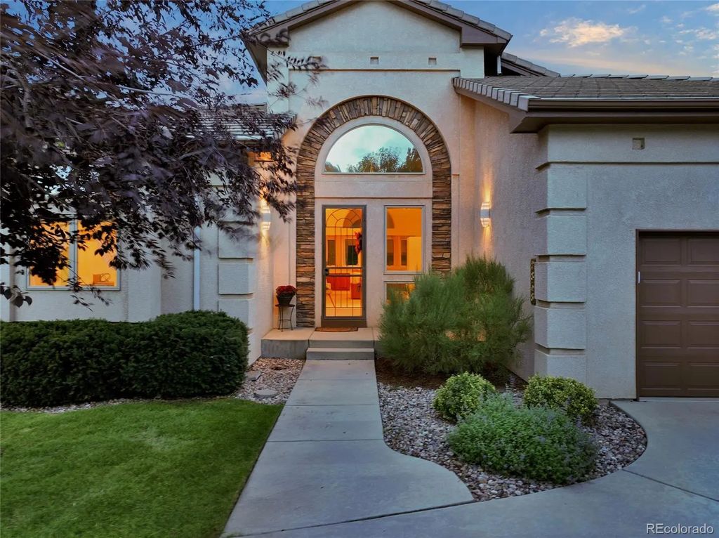 2836 Stonewall Heights, Colorado Springs