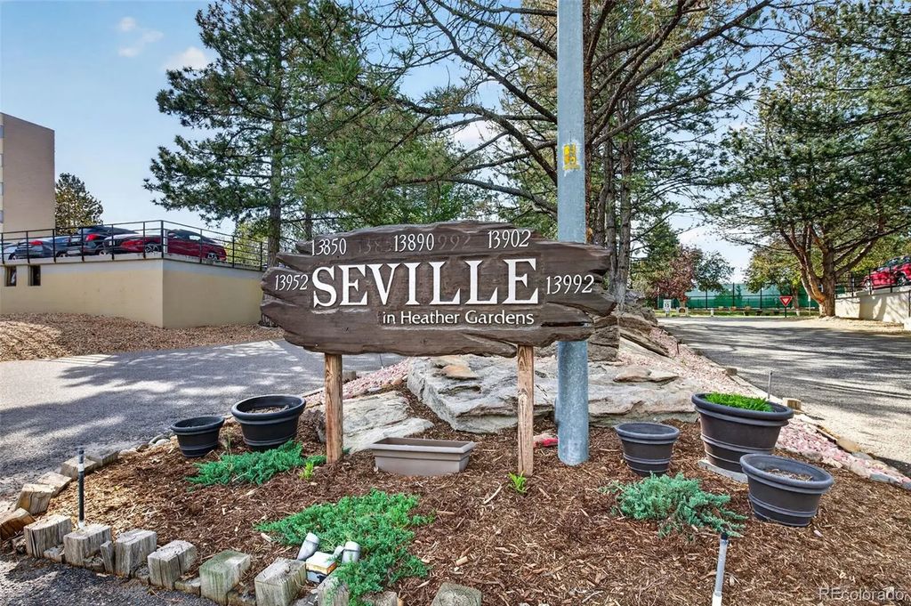 13952 E Marina Drive 103, Aurora