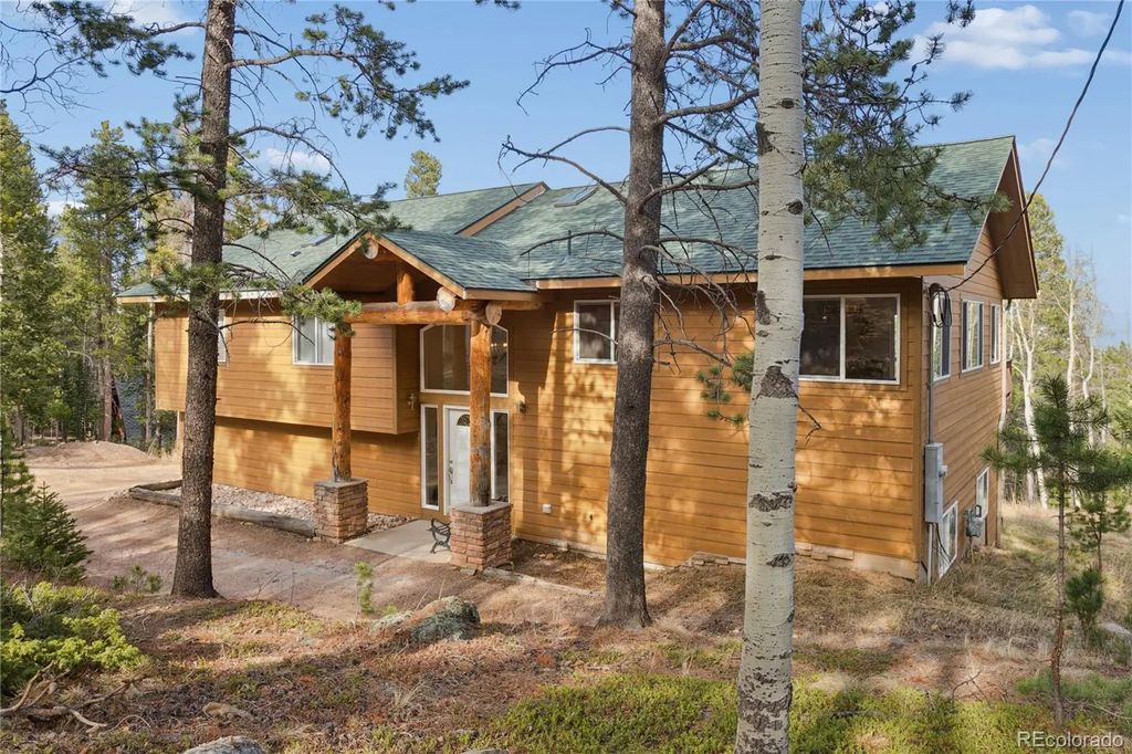 8 Yuma Trail, Evergreen