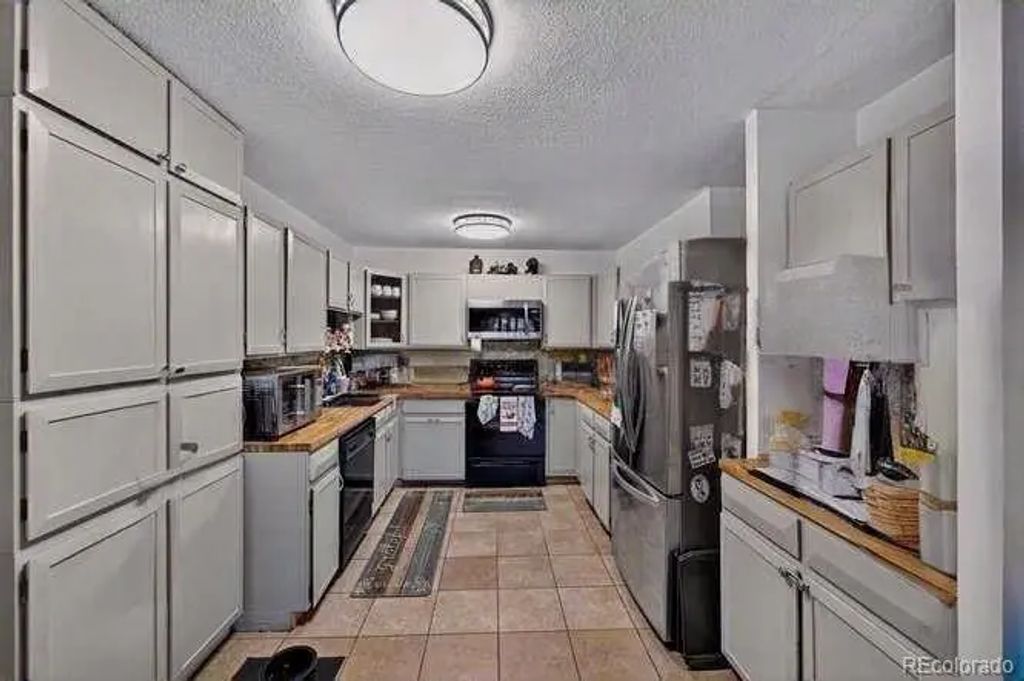 9380 E Center Avenue 1b, Denver