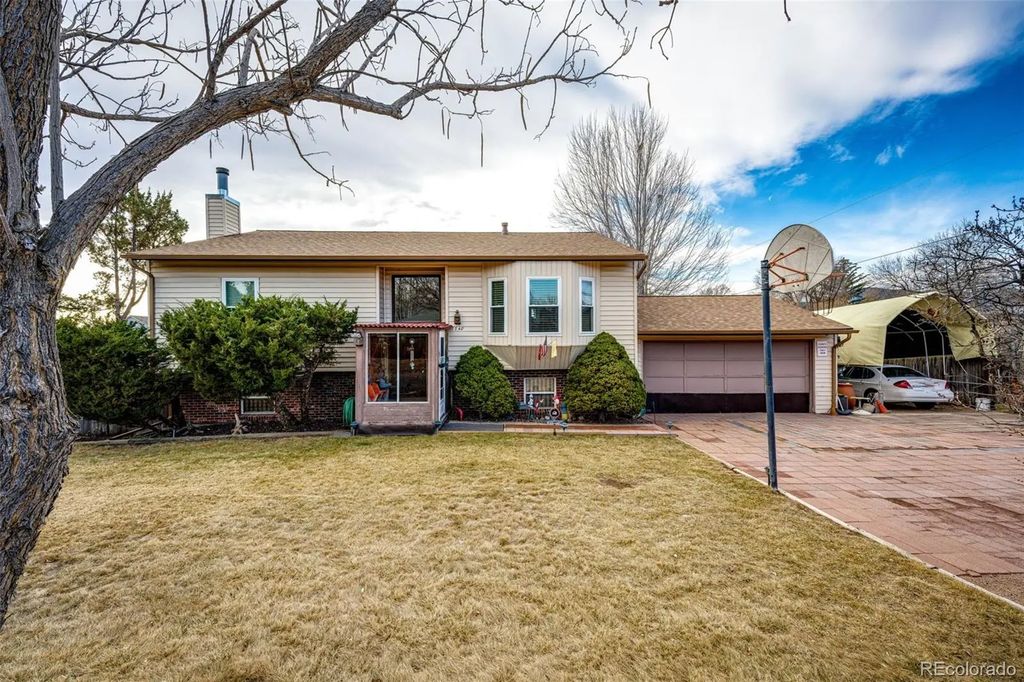 7740 W Meadow Drive, Littleton