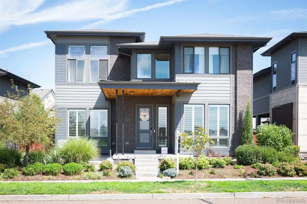 7945 E Prairie Meadow Drive, Denver