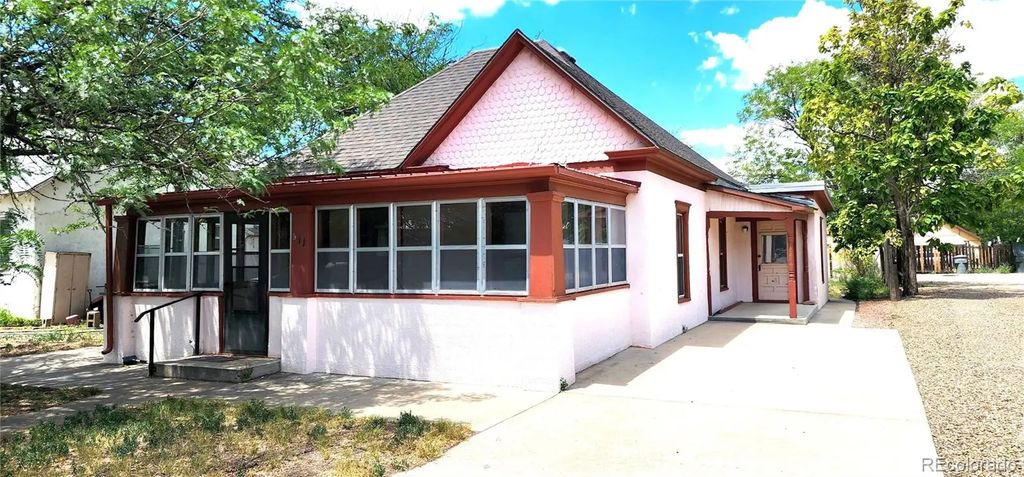 511 E Permenter, Lamar