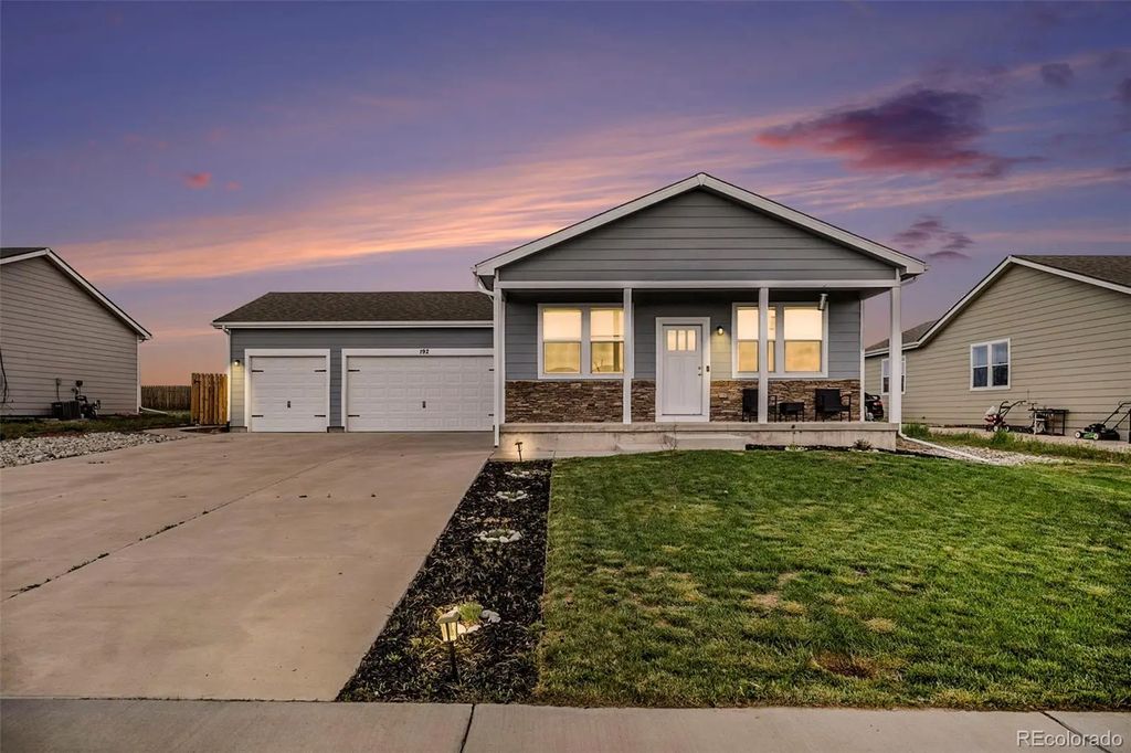 192 S 4 Avenue, Deer Trail
