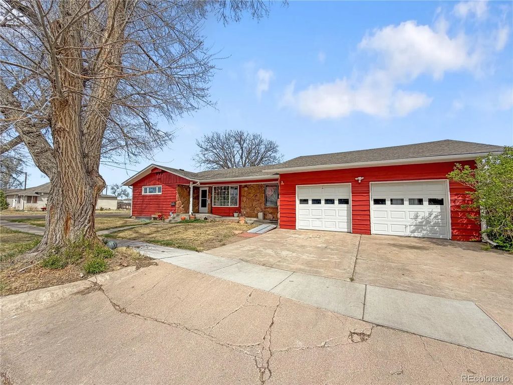 662 Ash Avenue, Akron