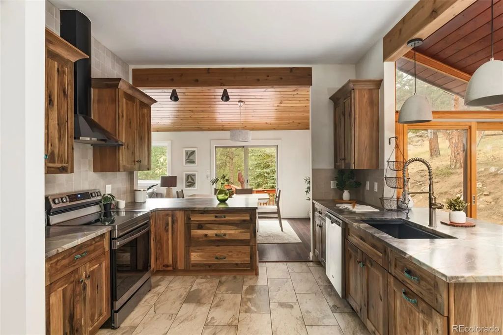 25193 N Turkey Creek Road, Evergreen