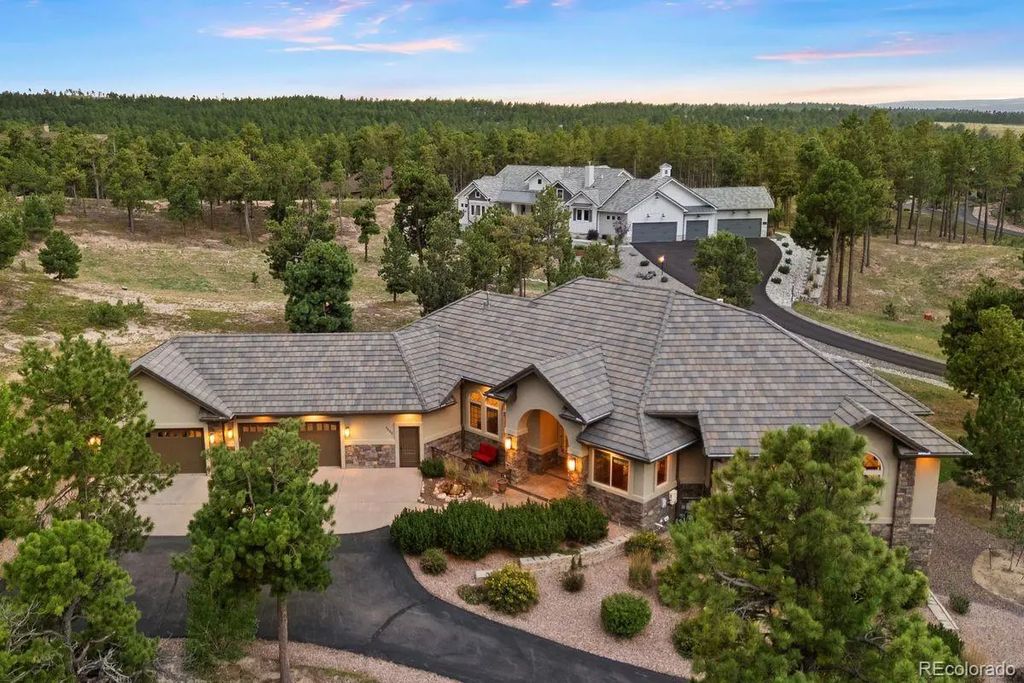 4455 Foxchase Way, Colorado Springs