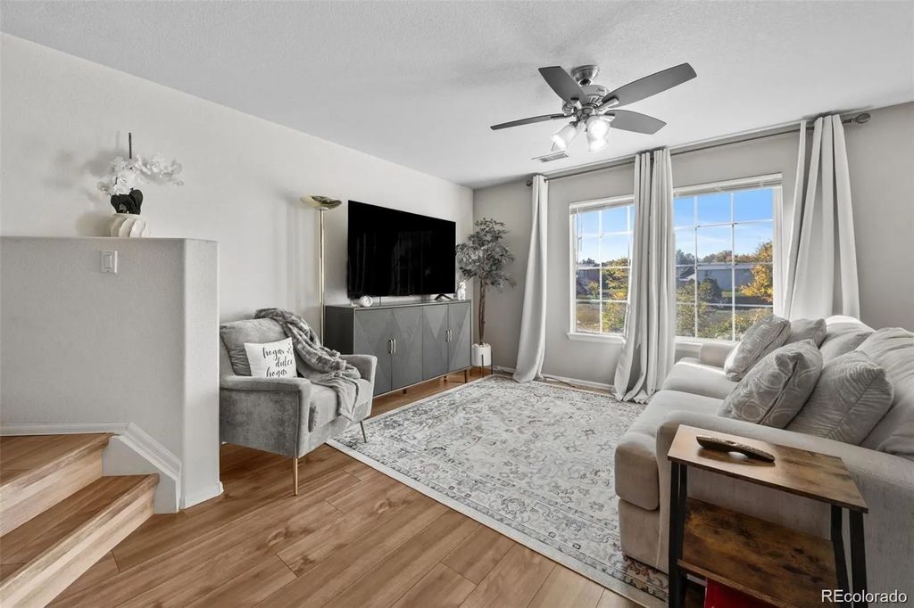 1381 S Cathay Court 106, Aurora