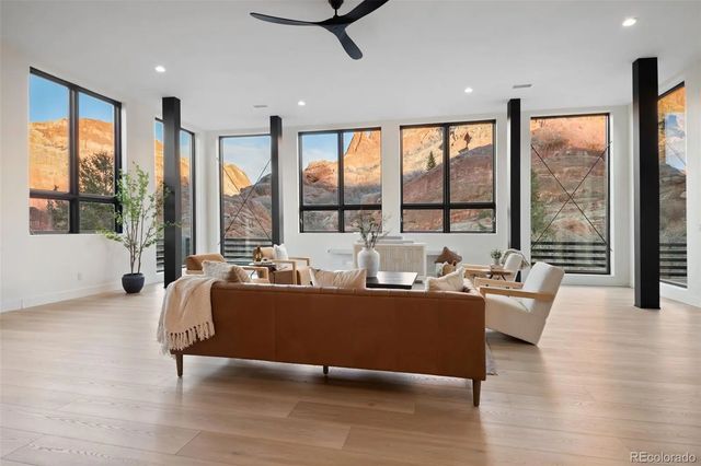 5044 Dakota Run, Littleton