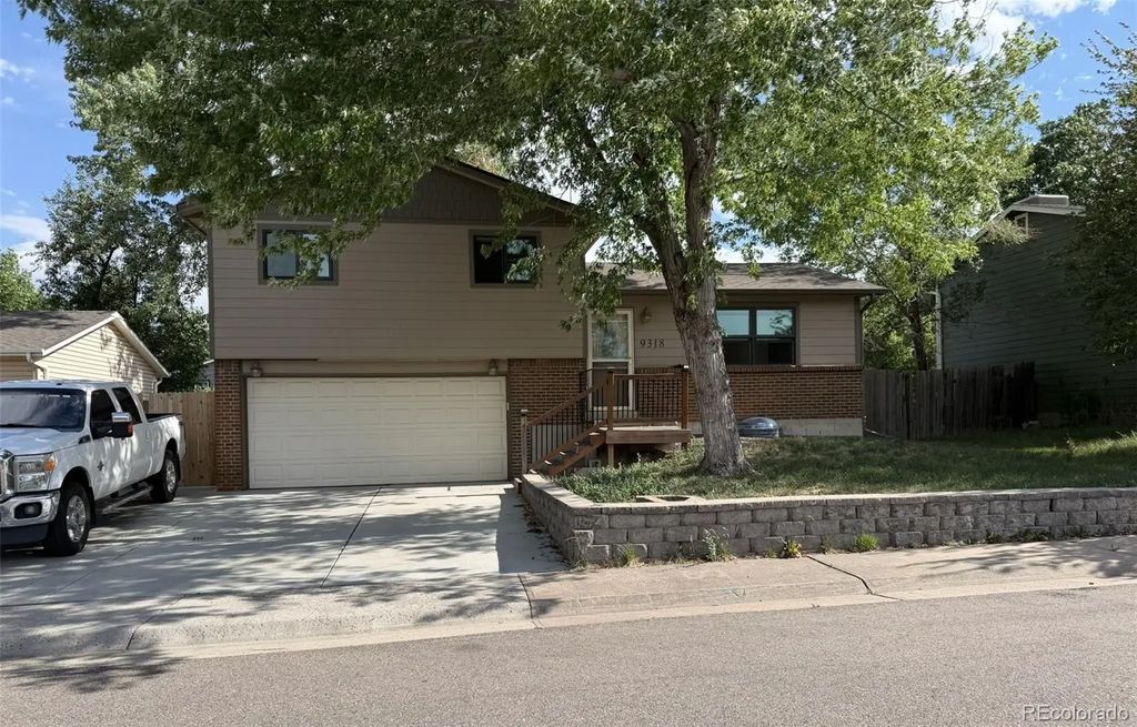 9318 W Lake Drive, Littleton
