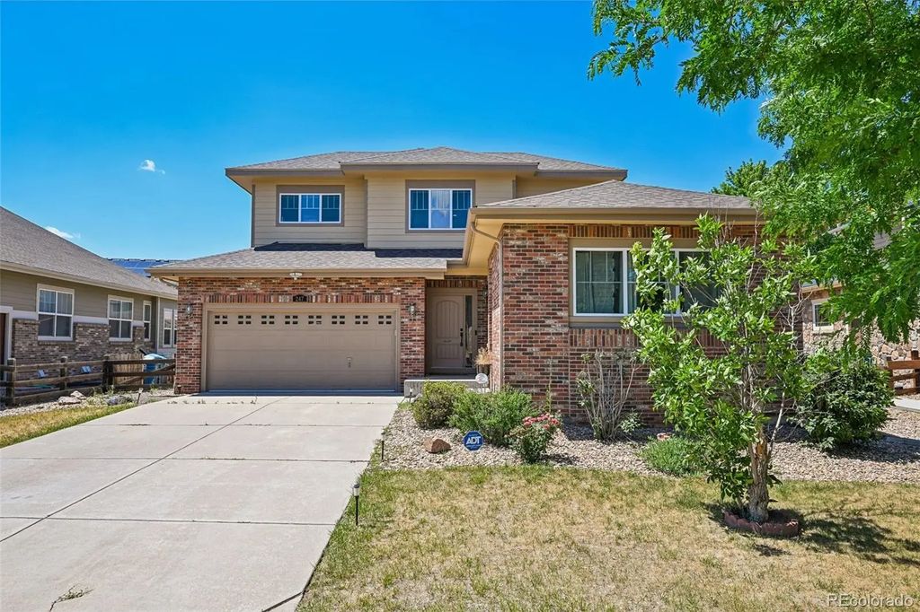 247 N Coolidge Way, Aurora