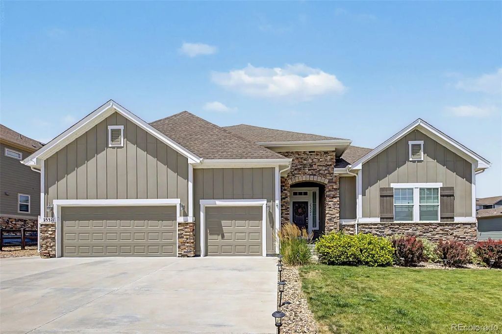 23321 E Rockinghorse Parkway, Aurora