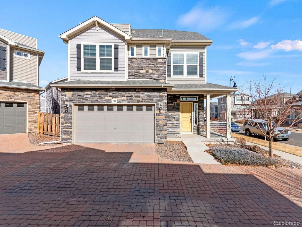 231 S Old Hammer Court, Aurora