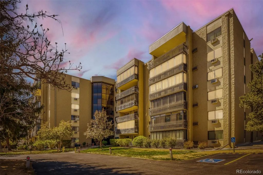 14102 E Linvale Place 305, Aurora