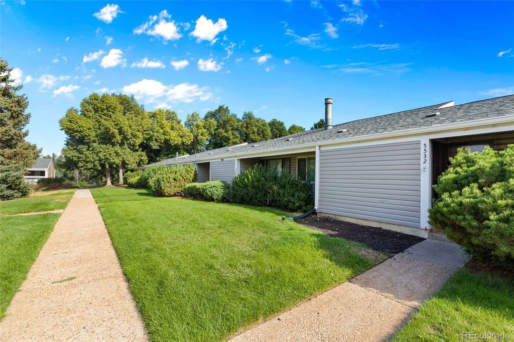 5532 S Greenwood Street, Littleton