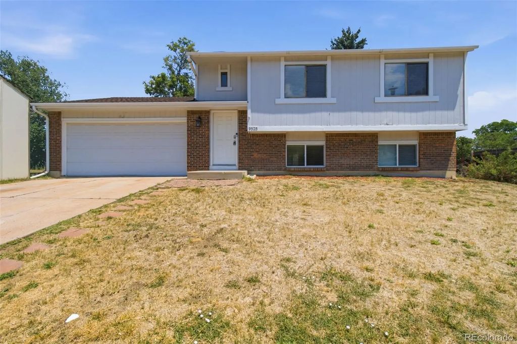 9525 W David Avenue, Littleton