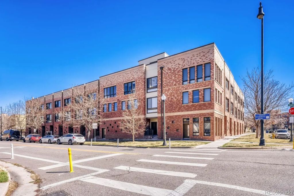 2200 Tremont Place 3, Denver